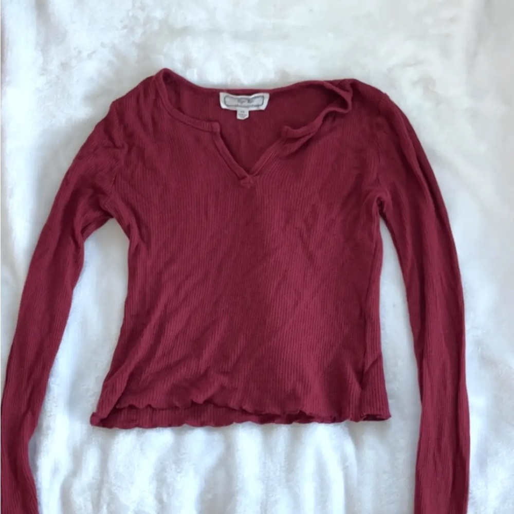 XS Burgundy long sleeve top!